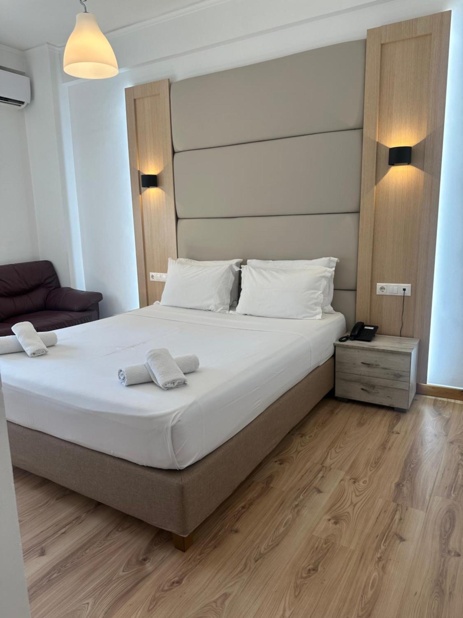 Hotel_Tier Athene Buitenkant foto